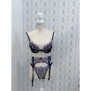 Brand new Victoria's Secret 4 piece set